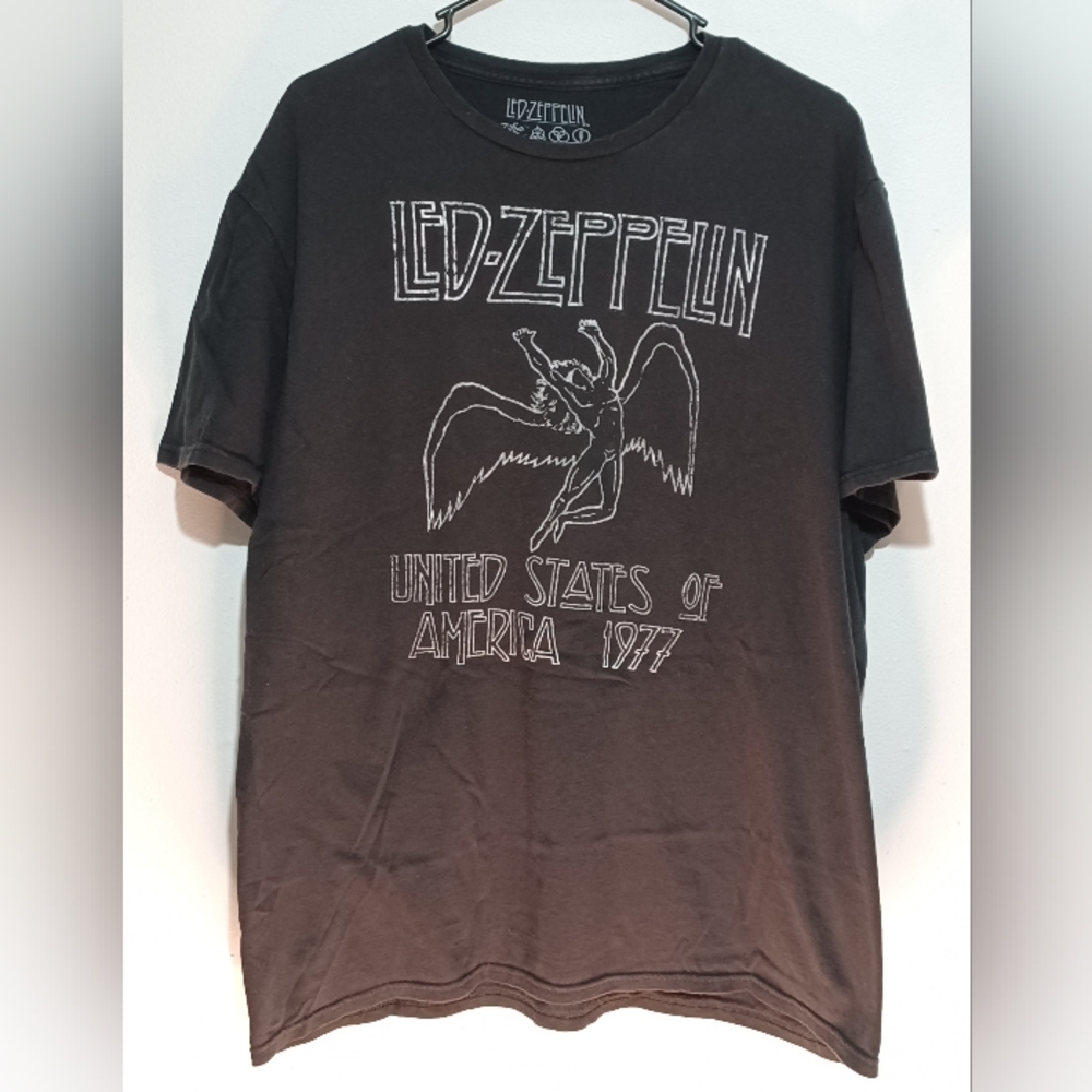 Led Zeppelin Men's XL Black United States of America Tour 1977 Band Shirt 2022